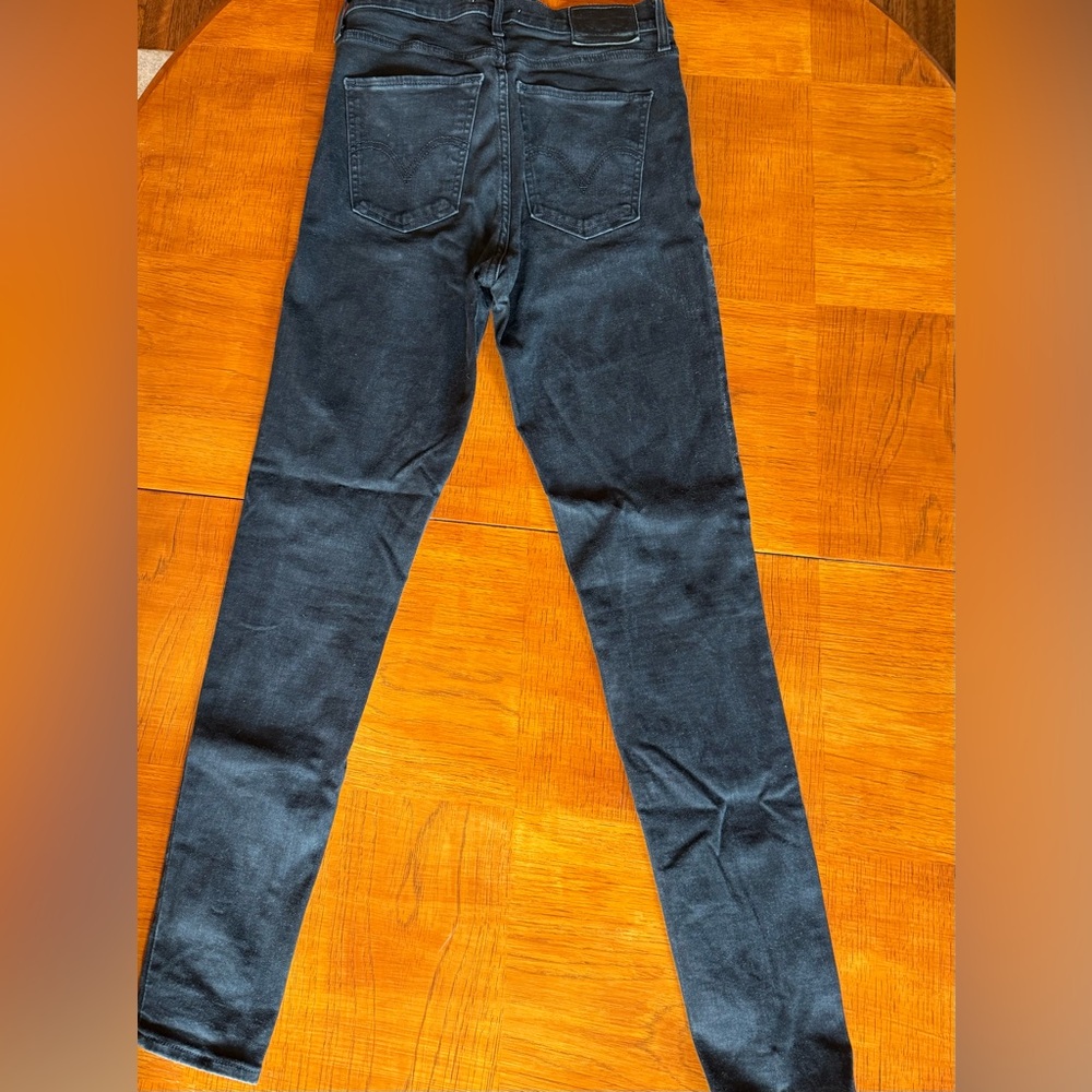 Levi’s Mile High Super Skinny Jeans (Black) - Picture 2 of 4